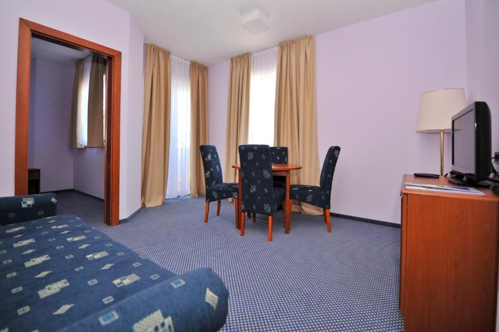 Villa Kastel Povljana Esterno foto